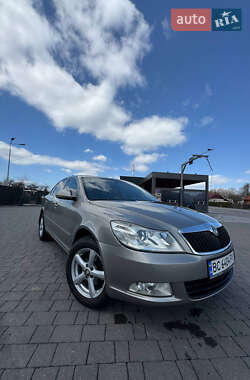 Лифтбек Skoda Octavia 2011 в Долине