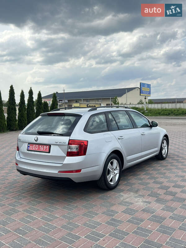 Универсал Skoda Octavia 2016 в Ровно