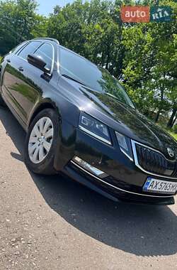 Універсал Skoda Octavia 2017 в Лозовій