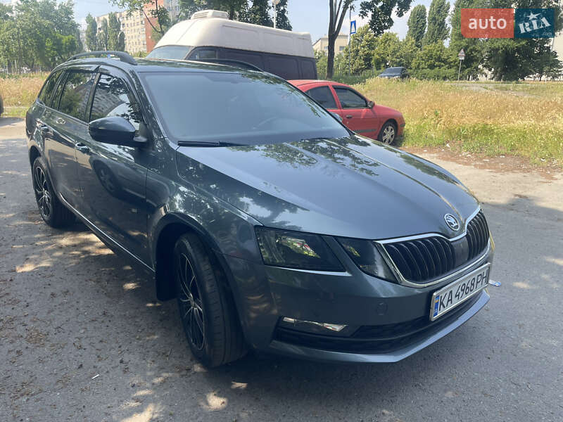 Универсал Skoda Octavia 2018 в Киеве