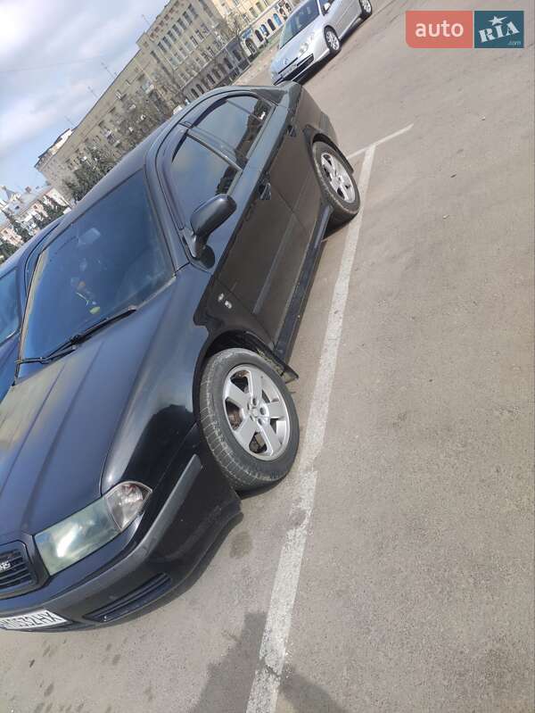 Ліфтбек Skoda Octavia 2003 в Житомирі