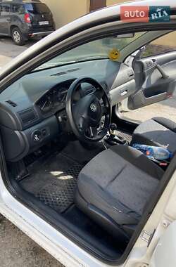 Лифтбек Skoda Octavia 2009 в 