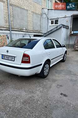 Лифтбек Skoda Octavia 2009 в 