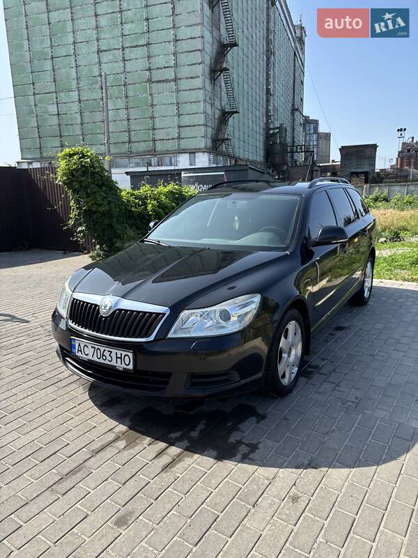 Универсал Skoda Octavia 2010 в Ахтырке
