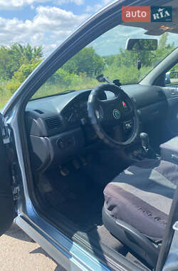 Ліфтбек Skoda Octavia 2004 в 