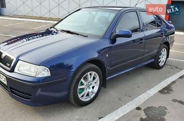 Лифтбек Skoda Octavia 2001 в 