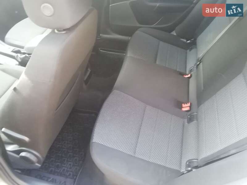 Лифтбек Skoda Octavia 2013 в Жмеринке