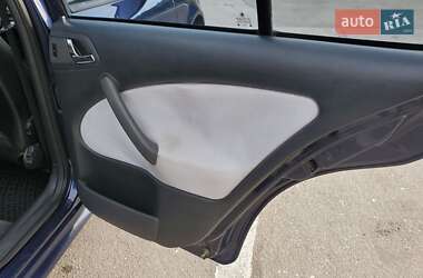Лифтбек Skoda Octavia 2001 в 