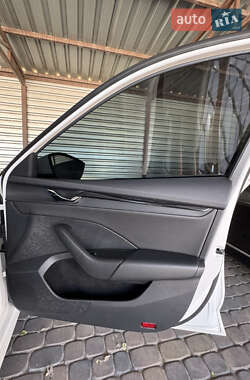 Лифтбек Skoda Octavia 2020 в 
