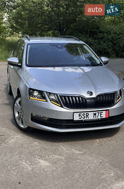 Универсал Skoda Octavia 2019 в Киеве
