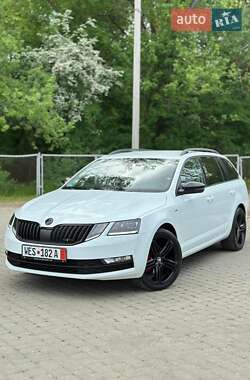 Універсал Skoda Octavia 2018 в Чернівцях