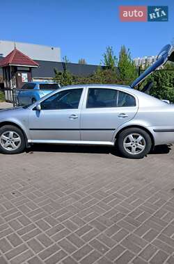 Лифтбек Skoda Octavia 2008 в 