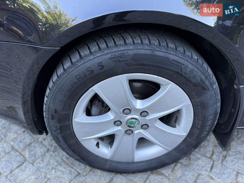 Ліфтбек Skoda Octavia 2012 в Чернівцях