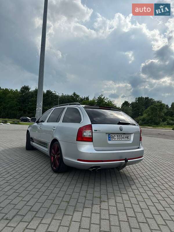 Универсал Skoda Octavia 2011 в Пустомытах