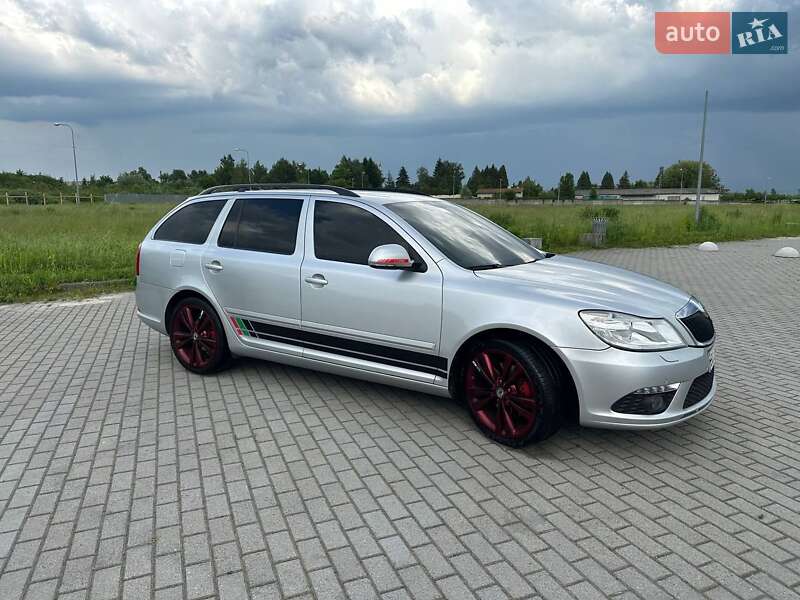 Универсал Skoda Octavia 2011 в Пустомытах