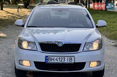 Універсал Skoda Octavia 2012 в 