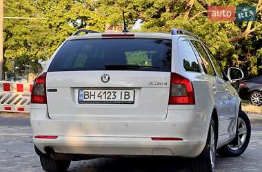 Універсал Skoda Octavia 2012 в 