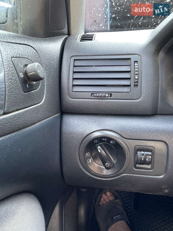 Лифтбек Skoda Octavia 2007 в Тростянце