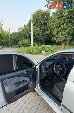 Лифтбек Skoda Octavia 2008 в 