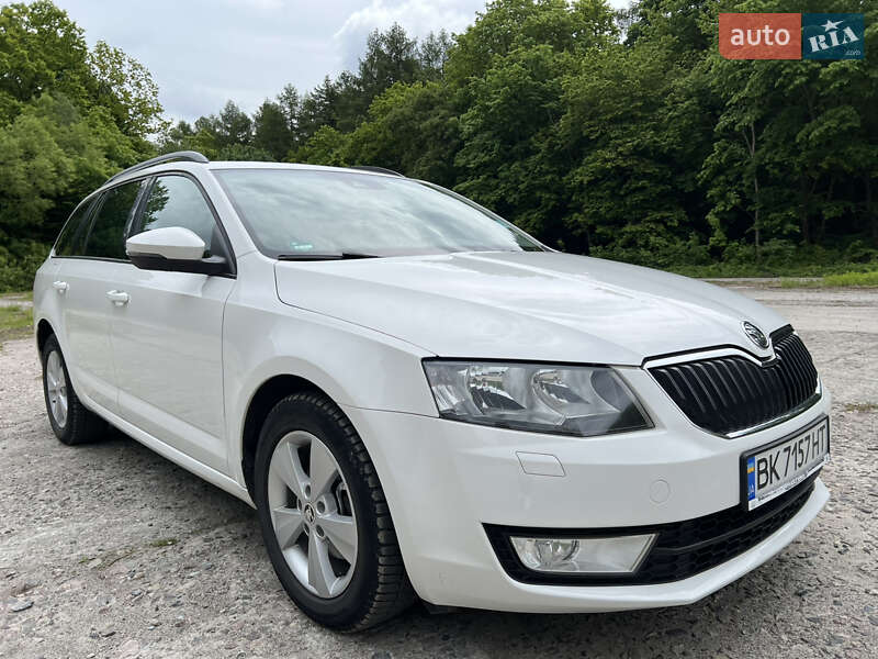 Универсал Skoda Octavia 2014 в Остроге