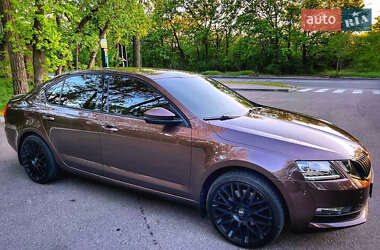 Лифтбек Skoda Octavia 2017 в 