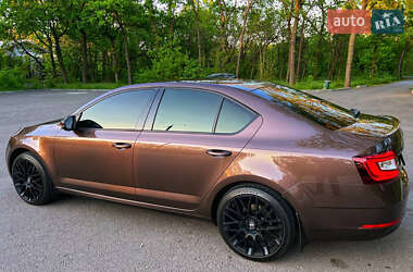 Лифтбек Skoda Octavia 2017 в 