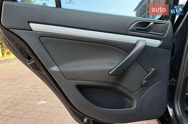 Универсал Skoda Octavia 2011 в 