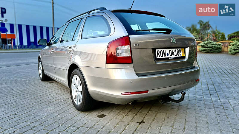 Універсал Skoda Octavia 2013 в Шепетівці