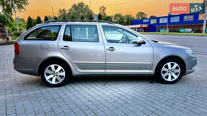 Універсал Skoda Octavia 2013 в Шепетівці
