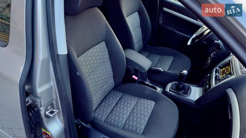 Універсал Skoda Octavia 2013 в Шепетівці