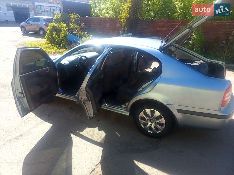 Ліфтбек Skoda Octavia 2006 в Покровському