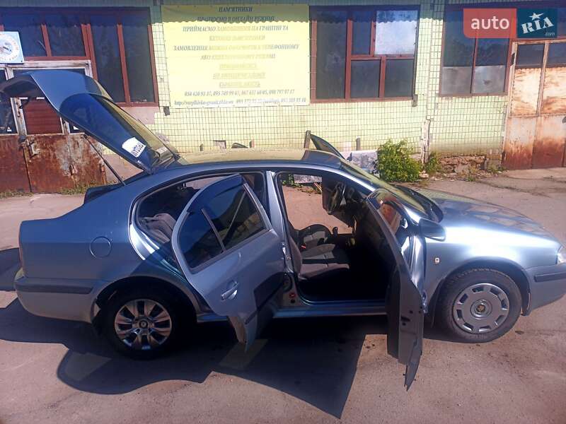 Ліфтбек Skoda Octavia 2006 в Покровському