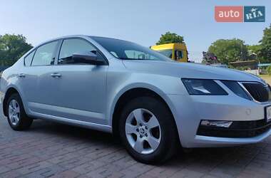 Ліфтбек Skoda Octavia 2019 в Снятині