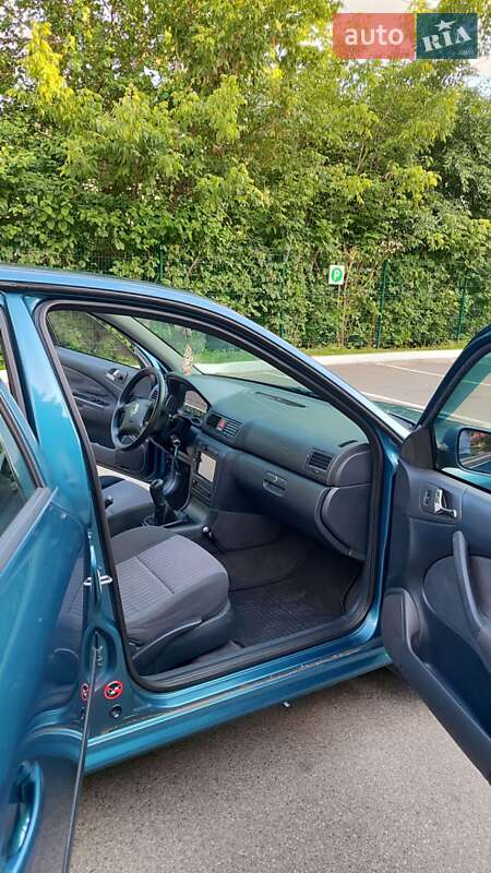 Лифтбек Skoda Octavia 2003 в Буче