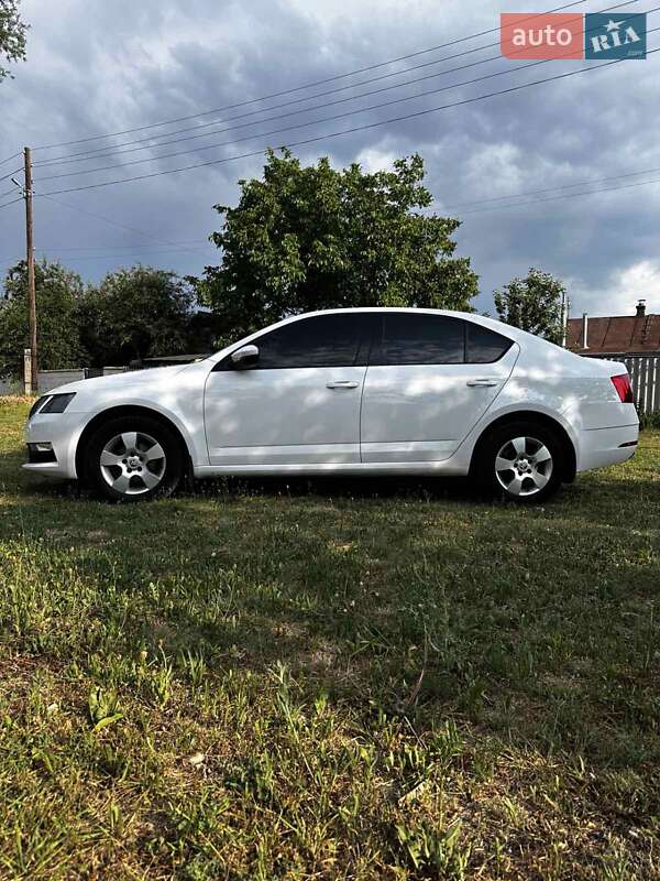 Лифтбек Skoda Octavia 2019 в Балаклее