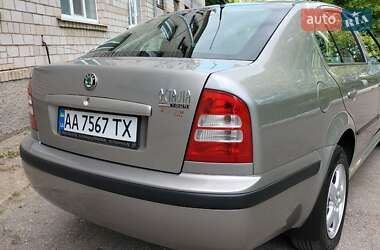 Лифтбек Skoda Octavia 2008 в 