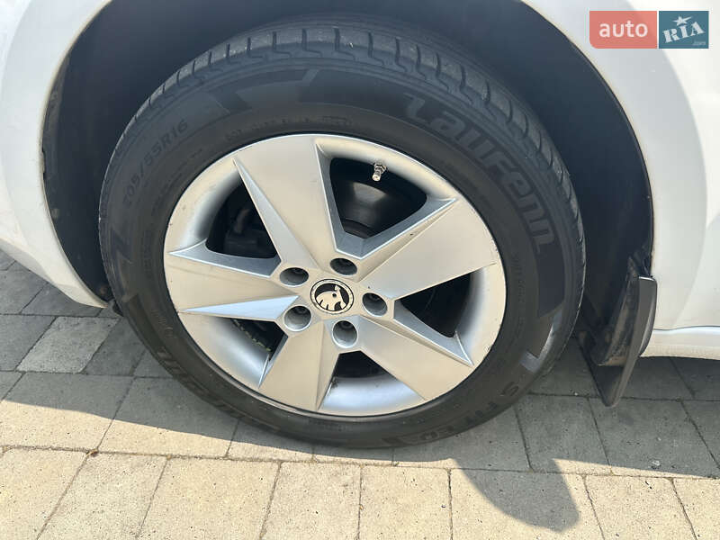 Ліфтбек Skoda Octavia 2015 в Іршаві