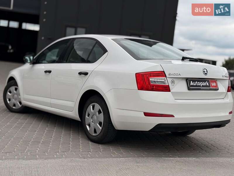Лифтбек Skoda Octavia 2016 в Львове