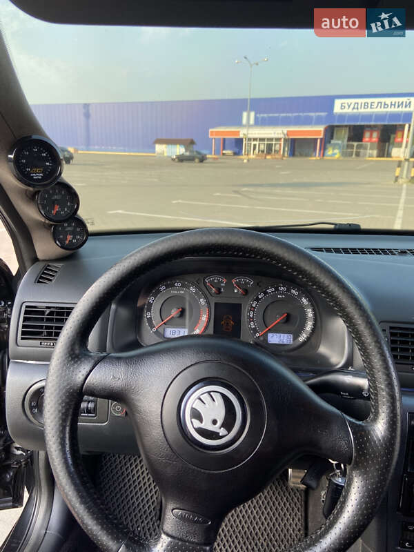 Лифтбек Skoda Octavia 2006 в Сумах