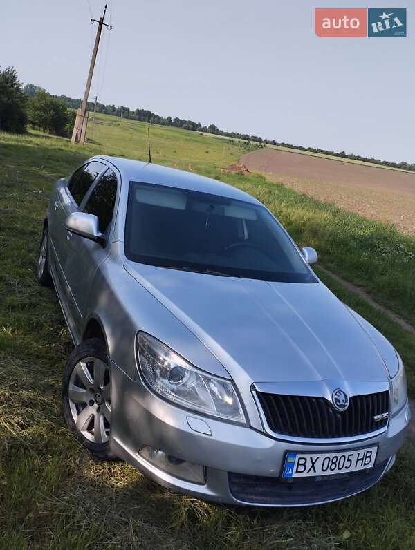 Лифтбек Skoda Octavia 2009 в Городке