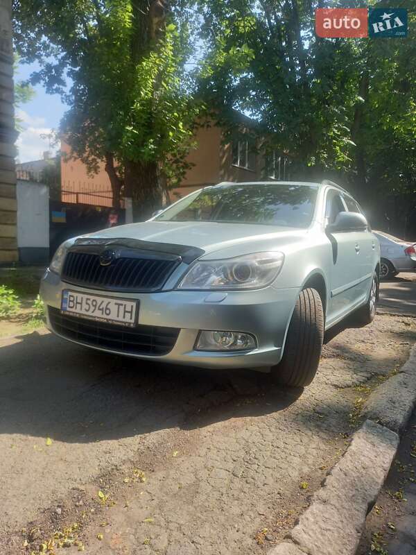 Універсал Skoda Octavia 2009 в Одесі