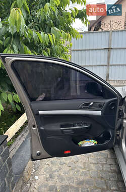 Лифтбек Skoda Octavia 2010 в 