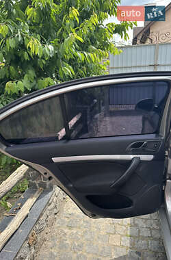 Лифтбек Skoda Octavia 2010 в 