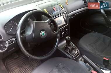 Лифтбек Skoda Octavia 2004 в 