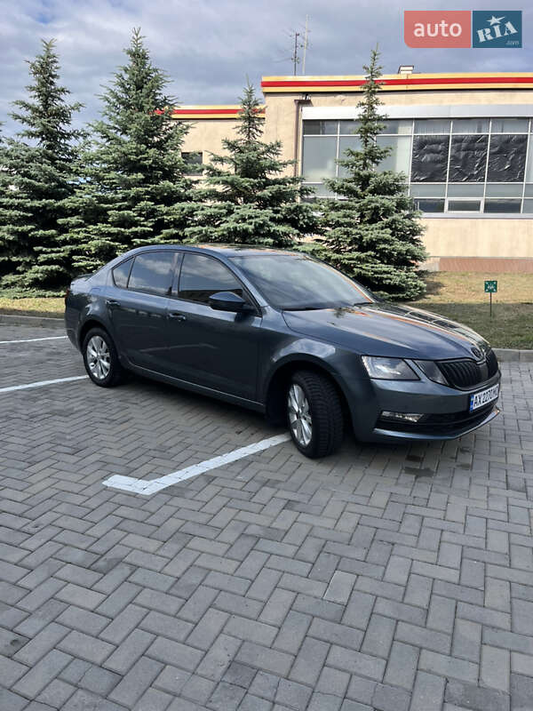 Ліфтбек Skoda Octavia 2017 в Харкові
