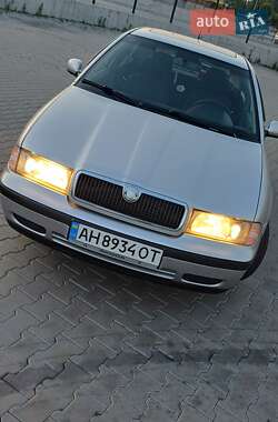 Ліфтбек Skoda Octavia 2000 в Києві