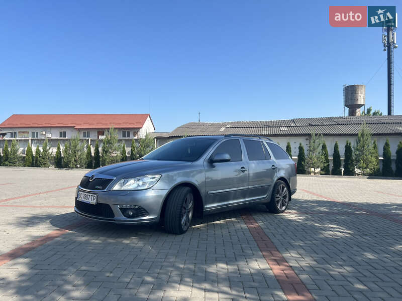 Универсал Skoda Octavia 2012 в Золочеве