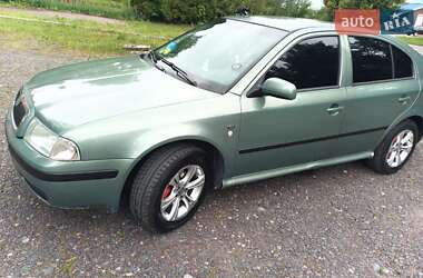 Лифтбек Skoda Octavia 2002 в Глухове