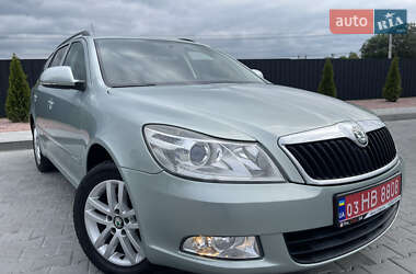 Универсал Skoda Octavia 2009 в Львове