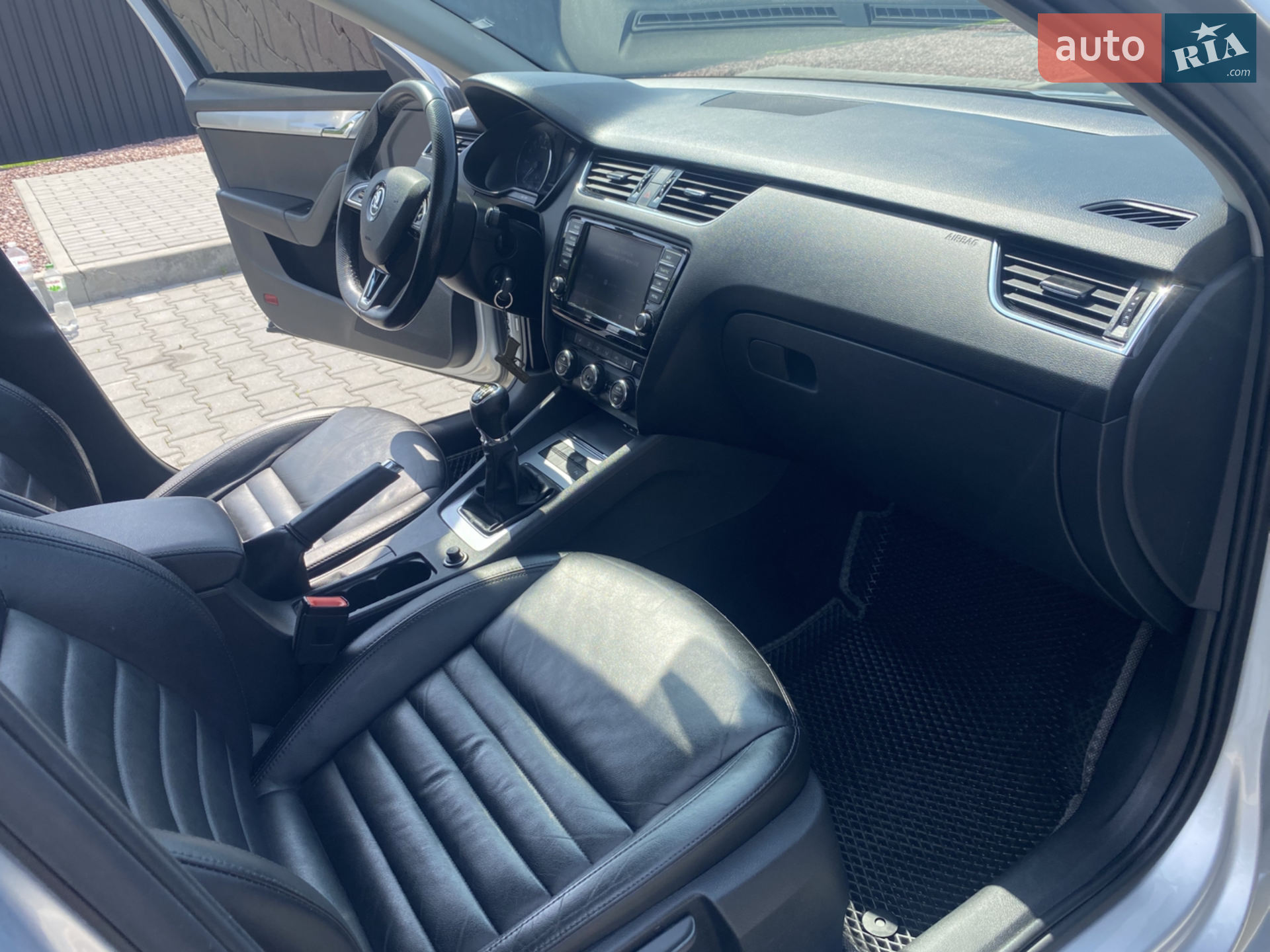 2016 Skoda Octavia - мініатюра 9